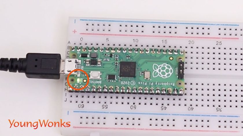 22 raspberry pi pico on LED board flashing